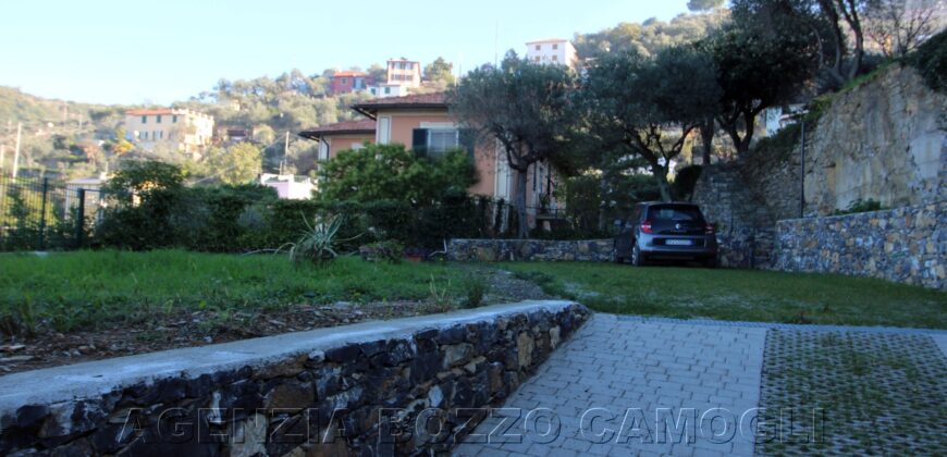 Rif. 22 – CAMOGLI VILLINO VENDESI