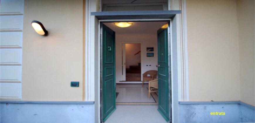 Rif. 21 CAMOGLI BEL VILLINO VENDO