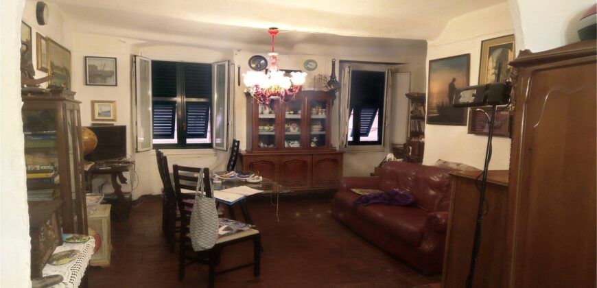 Rif. ZL CAMOGLI ADIACENTE MARE vendesi