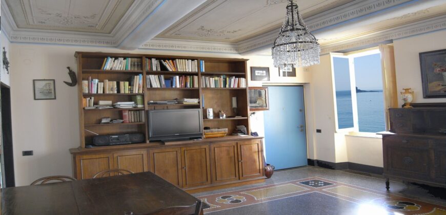 Rif. 07 – CAMOGLI SUL LUNGOMARE VENDO Rif. 07 – CAMOGLI SUL LUNGOMARE VENDO