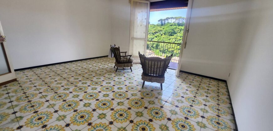 Rif. 13 CAMOGLI APPARTAMENTO VENDO