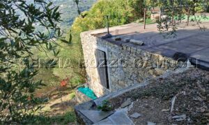 Rif. 26 – Locale con terreno Santa Margherita Ligure Rif. 26 – Locale con terreno Santa Margherita Ligure