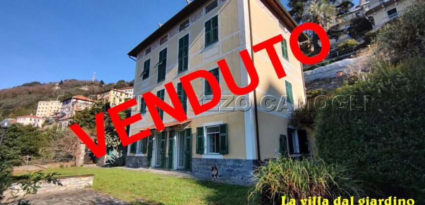 Rif. 37 CAMOGLI APPARTAMENTO IN VILLA Vendesi