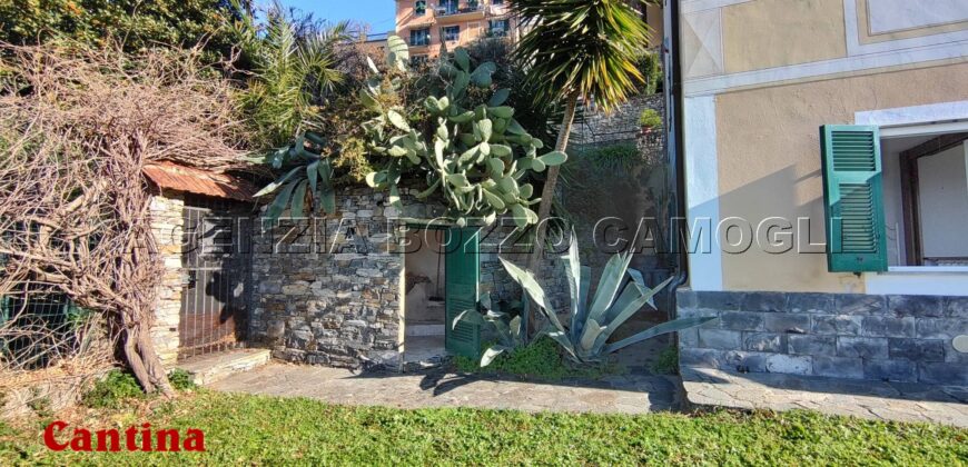 Rif. 37 CAMOGLI APPARTAMENTO IN VILLA Vendesi