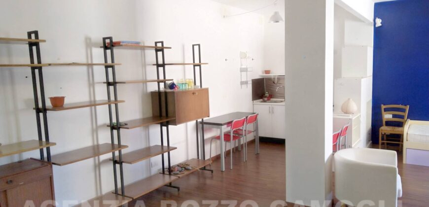 Rif. 84 – CAMOGLI LOCALE Affittasi