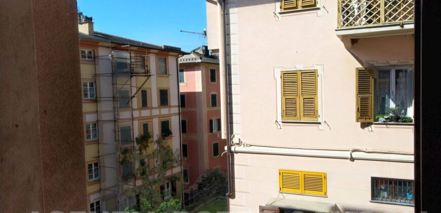Rif. 84 – CAMOGLI LOCALE Affittasi