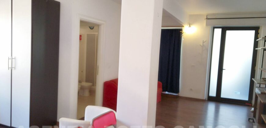 Rif. 84 – CAMOGLI LOCALE Affittasi