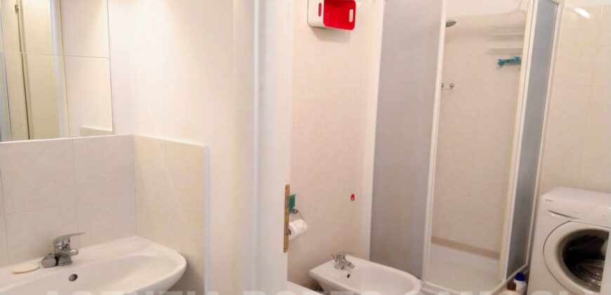 Rif. 84 – CAMOGLI LOCALE Affittasi