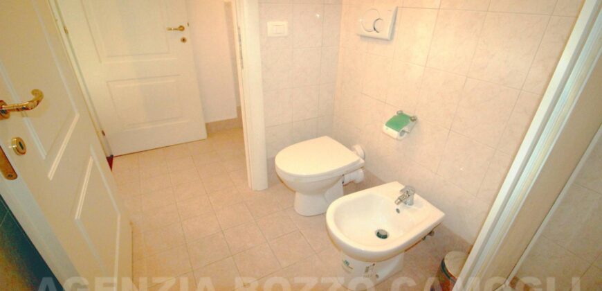 Rif. 84 – CAMOGLI LOCALE Affittasi