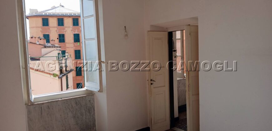 Rif. 25 CAMOGLI CENTRO VENDESI APPARTAMENTO