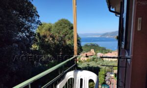 Rif. 49 – CAMOGLI VENDO APPARTAMENTO Rif. 49 – CAMOGLI VENDO APPARTAMENTO