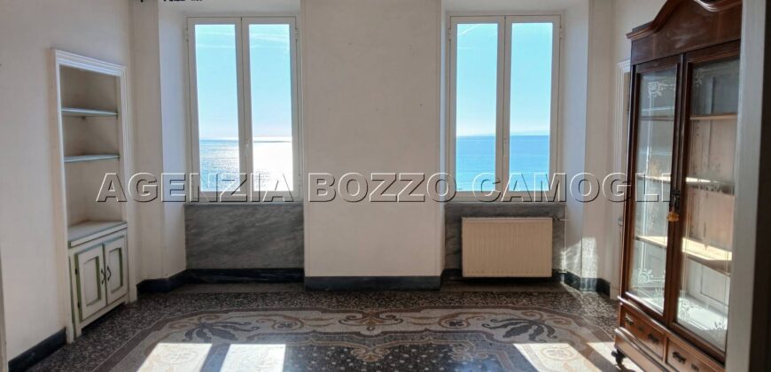 Rif. 33 CAMOGLI APPARTAMENTO CENTRALE VENDESI