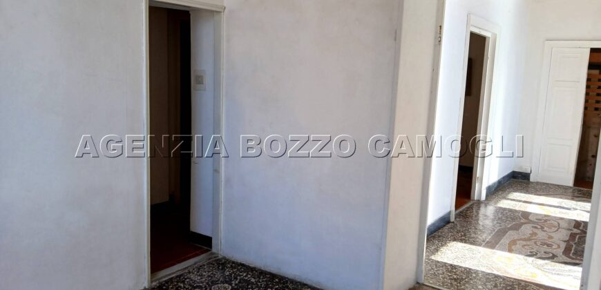Rif. 33 CAMOGLI APPARTAMENTO CENTRALE VENDESI