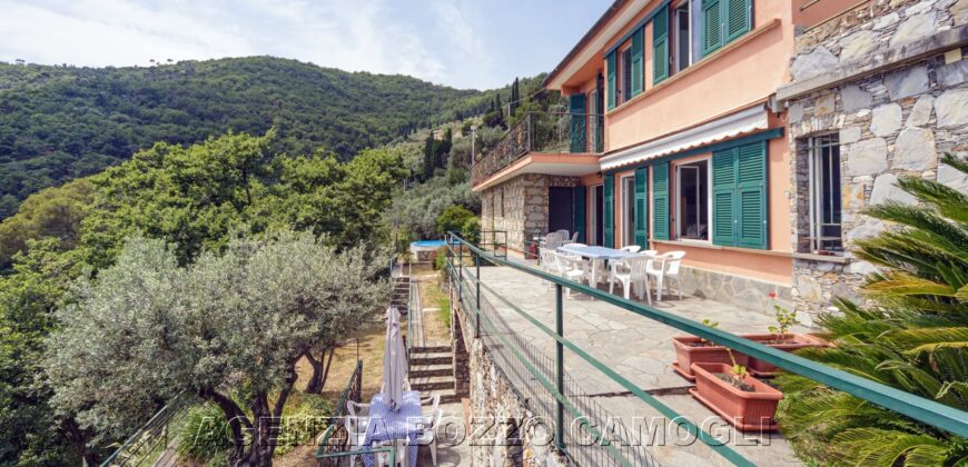 Rif. RV RECCO ALTURE VILLA VENDESI
