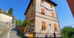 Rif. 37 RUTA DI CAMOGLI appartamento VENDESI