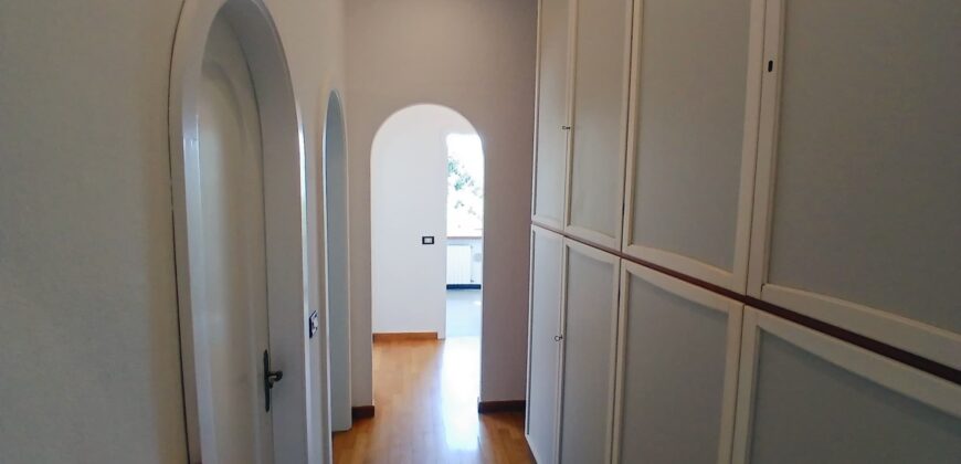 Rif. 37 RUTA DI CAMOGLI appartamento VENDESI