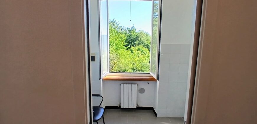 Rif. 37 RUTA DI CAMOGLI appartamento VENDESI