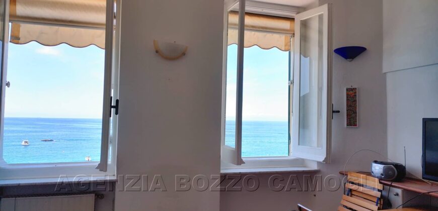 Rif. 22 CAMOGLI PASSEGGIATA A MARE AFFITTO BILOCALE