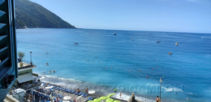 Rif. 22 CAMOGLI PASSEGGIATA A MARE AFFITTO BILOCALE